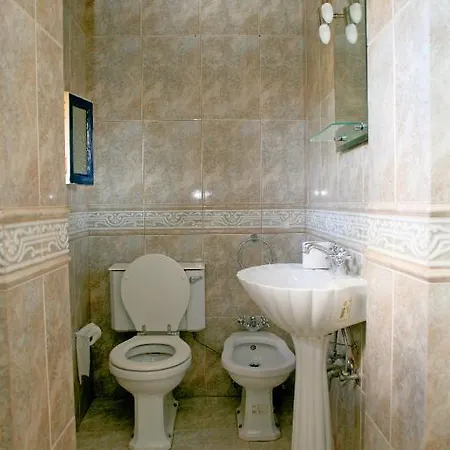 Alma Hostal Oporto